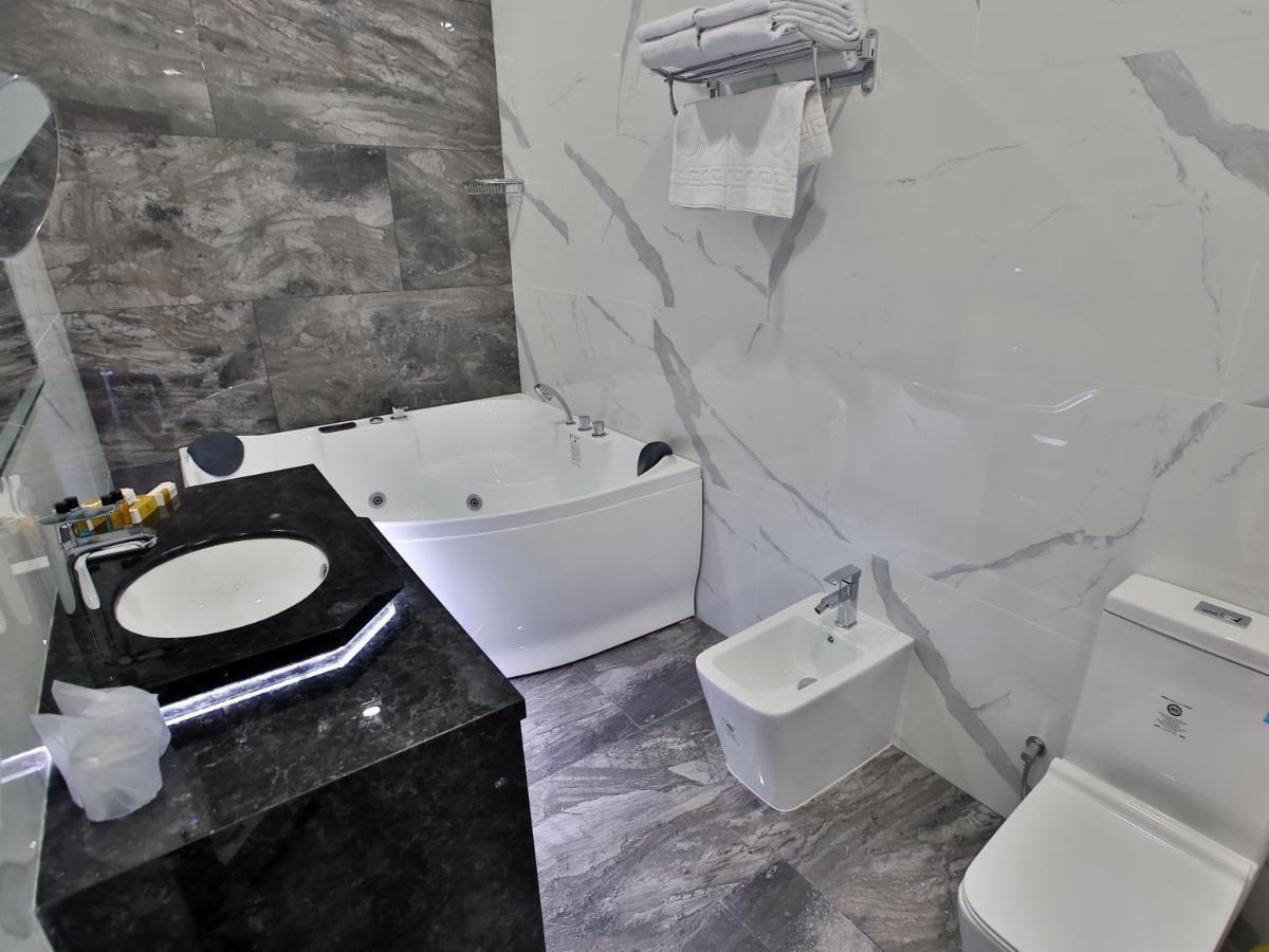 Paradise Plaza Luxury Hotel Buhara Exterior foto